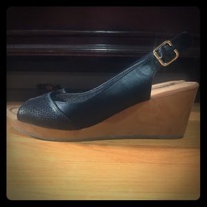 Dr. Scholl’s wedges